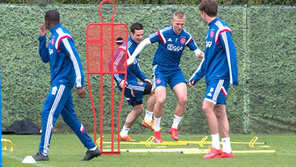 尤其是在后 尤其是在后