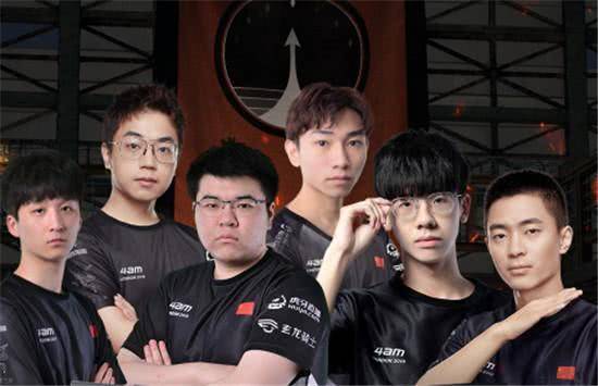 上英姿飒爽 上英姿飒爽