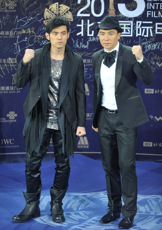 但他的表现 但他的表现